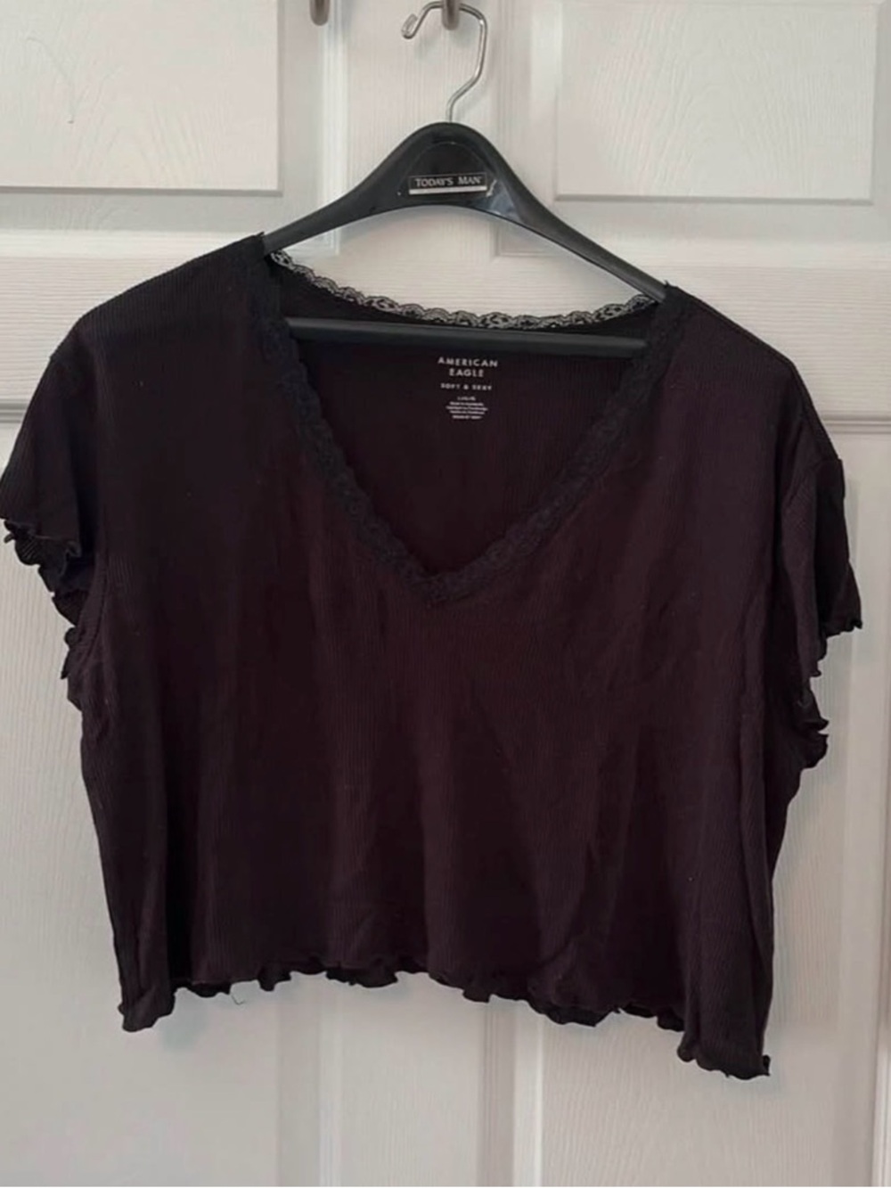 American Eagle Outfitters Black V-Neck Ribbed Lace-Trim Crop Top